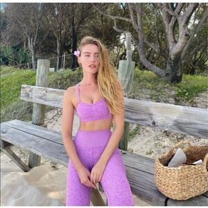 Alo Yoga Women’s Alosoft Electric Violet Heather Lavish Bra M High Waisted Leggi